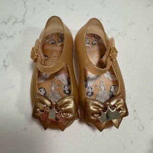 Mini Melissa size 6
